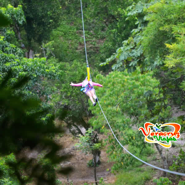 Tirolesa En El Río Filobobos Veracruz