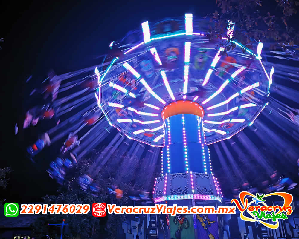 Excursión a Christmas In The Park de Six Flags saliendo de Veracruz, Cardel y Xalapa